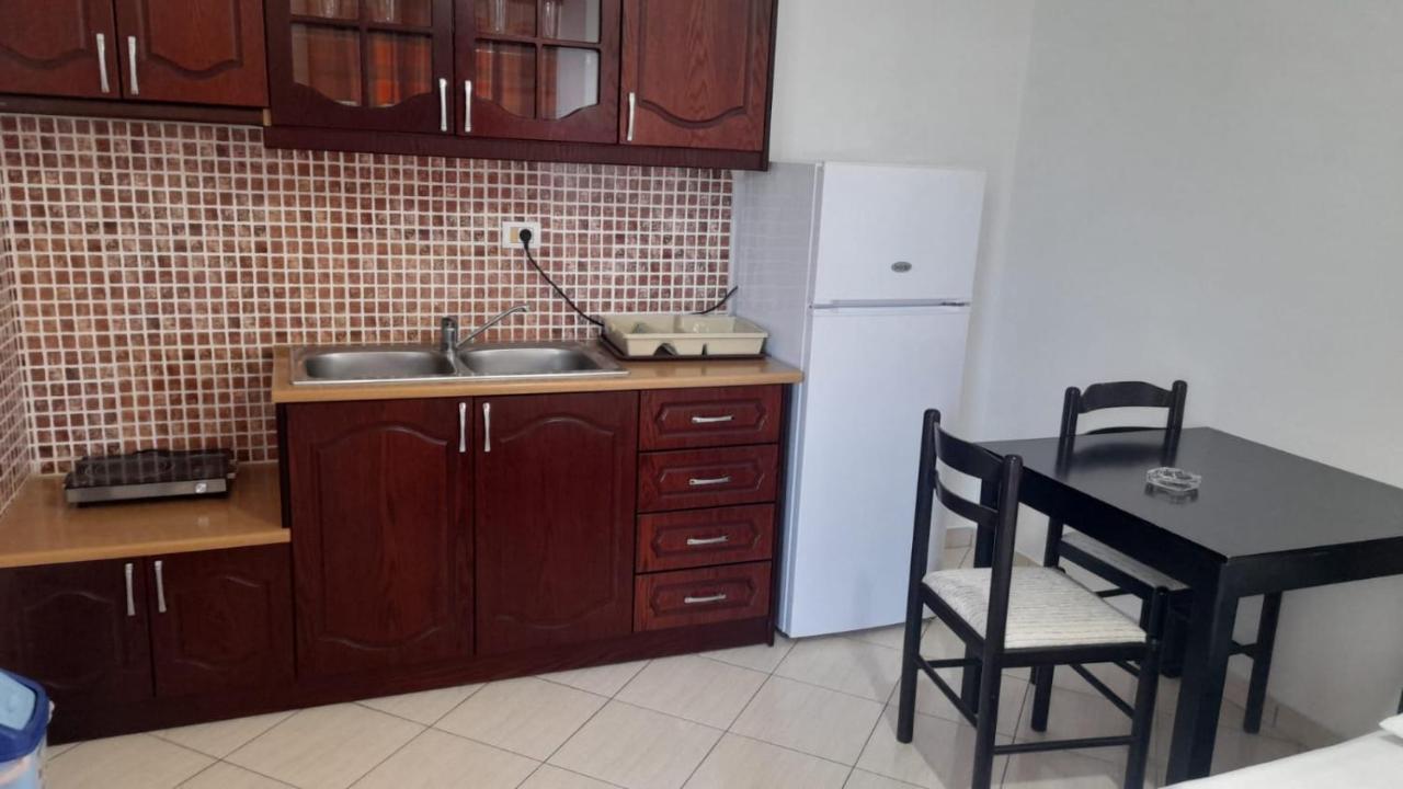 Vita Apartment - Spacious Garden And Balcony 5 Min To Beach & Center Ksamil Zewnętrze zdjęcie
