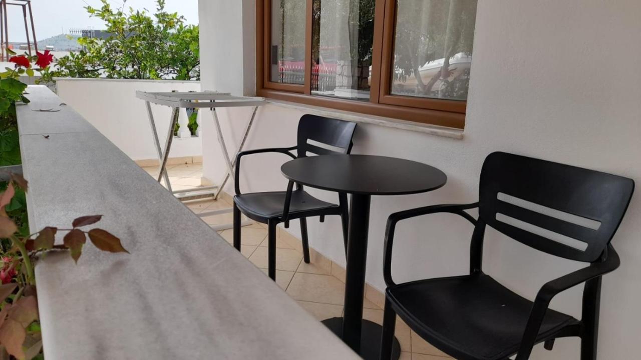 Vita Apartment - Spacious Garden And Balcony 5 Min To Beach & Center Ksamil Zewnętrze zdjęcie