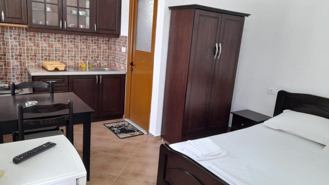 Vita Apartment - Spacious Garden And Balcony 5 Min To Beach & Center Ksamil Zewnętrze zdjęcie