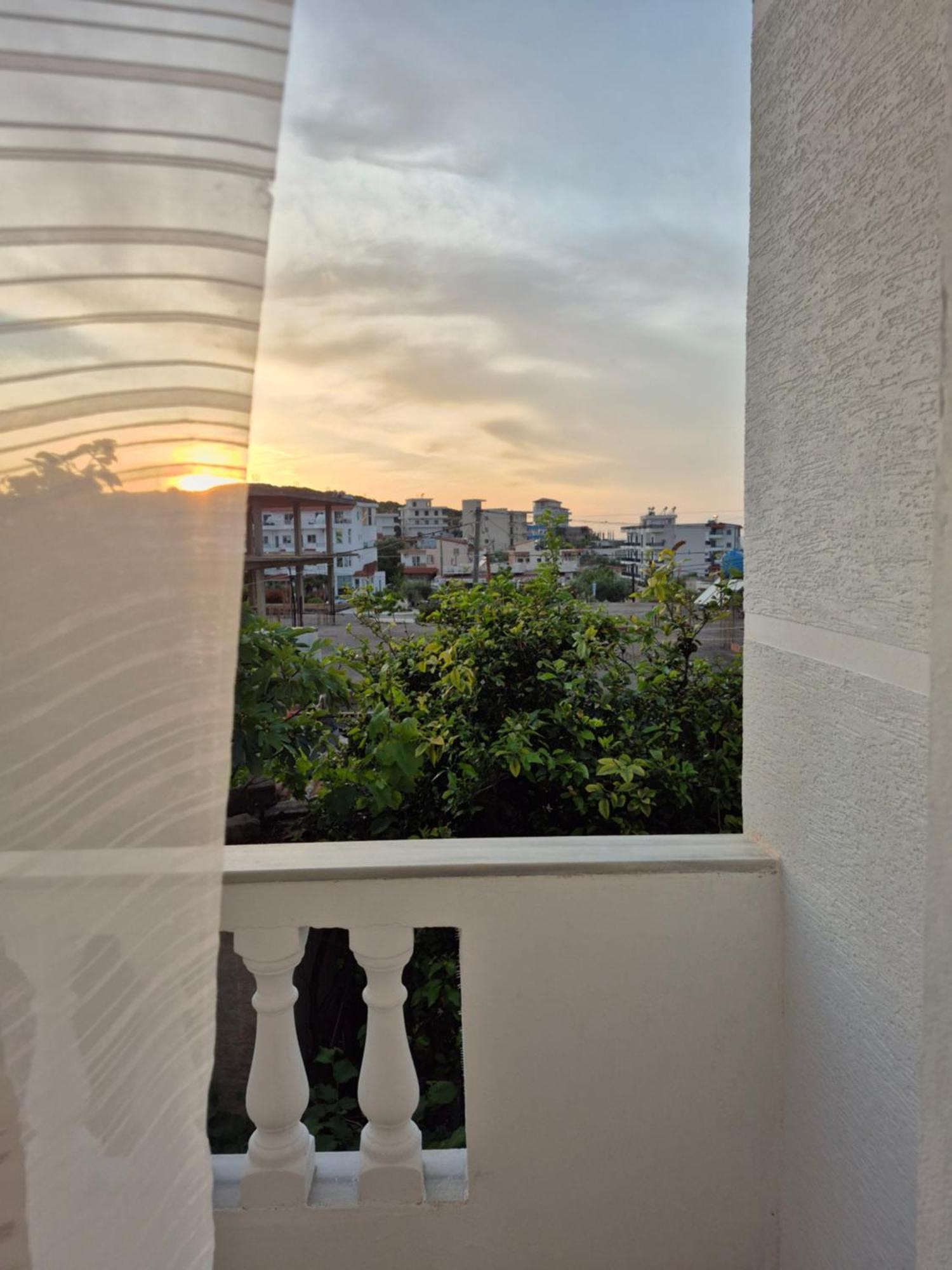 Vita Apartment - Spacious Garden And Balcony 5 Min To Beach & Center Ksamil Zewnętrze zdjęcie