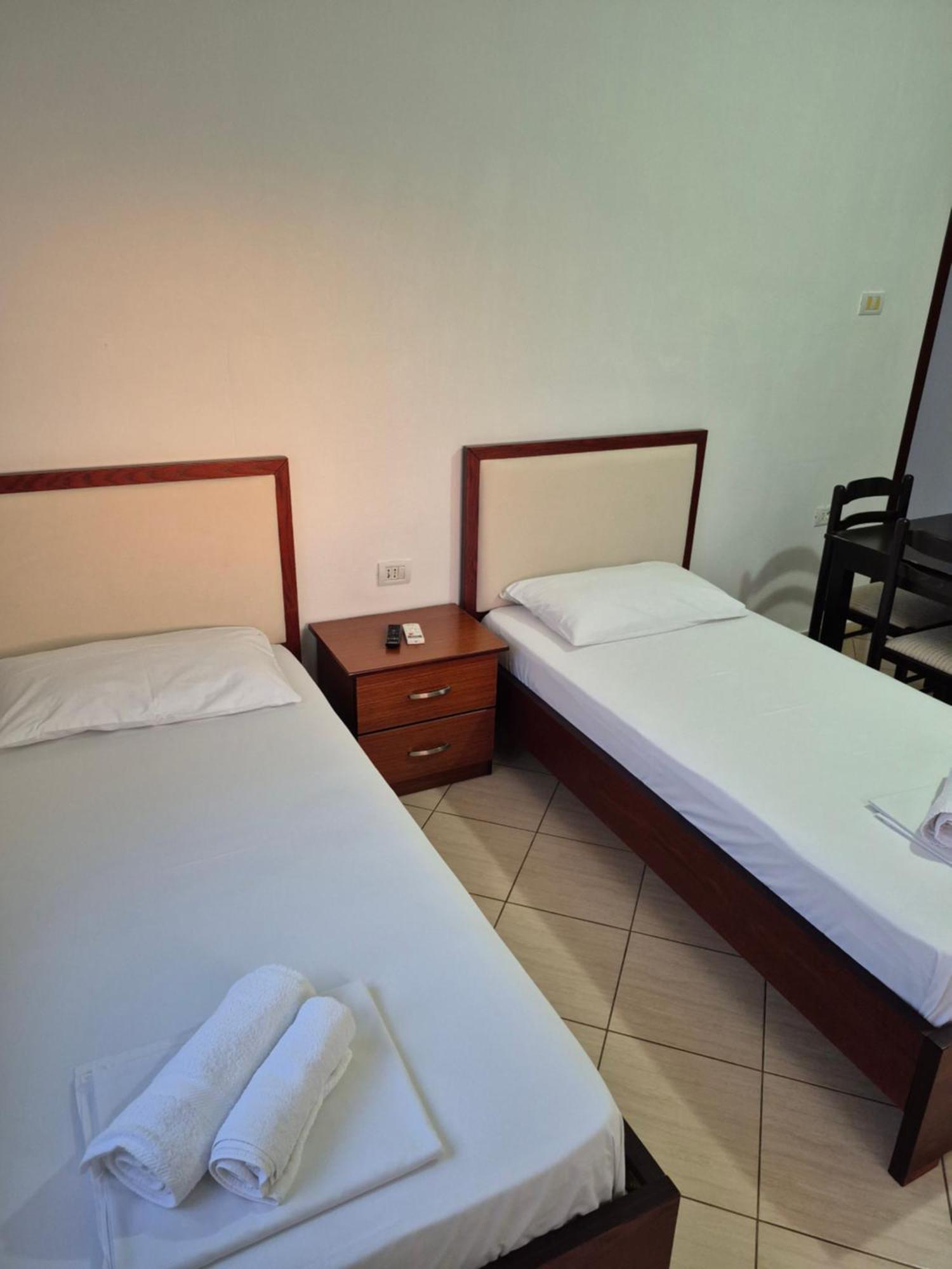 Vita Apartment - Spacious Garden And Balcony 5 Min To Beach & Center Ksamil Zewnętrze zdjęcie